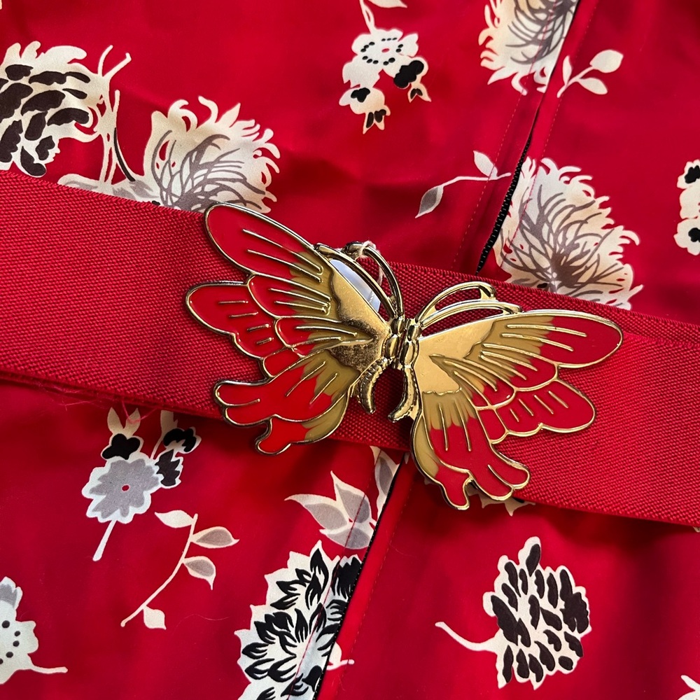Vintage elastic butterfly belt.